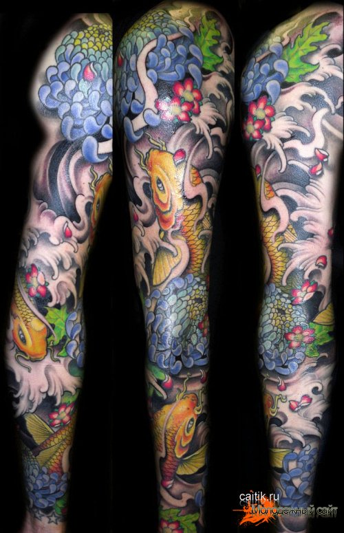 татуировка хризантема на руке с карпом