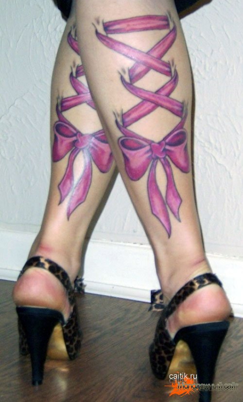 татуировки бантики на ноге шнуровка
