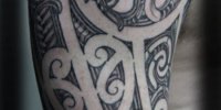 новозеландские татуировки на руке