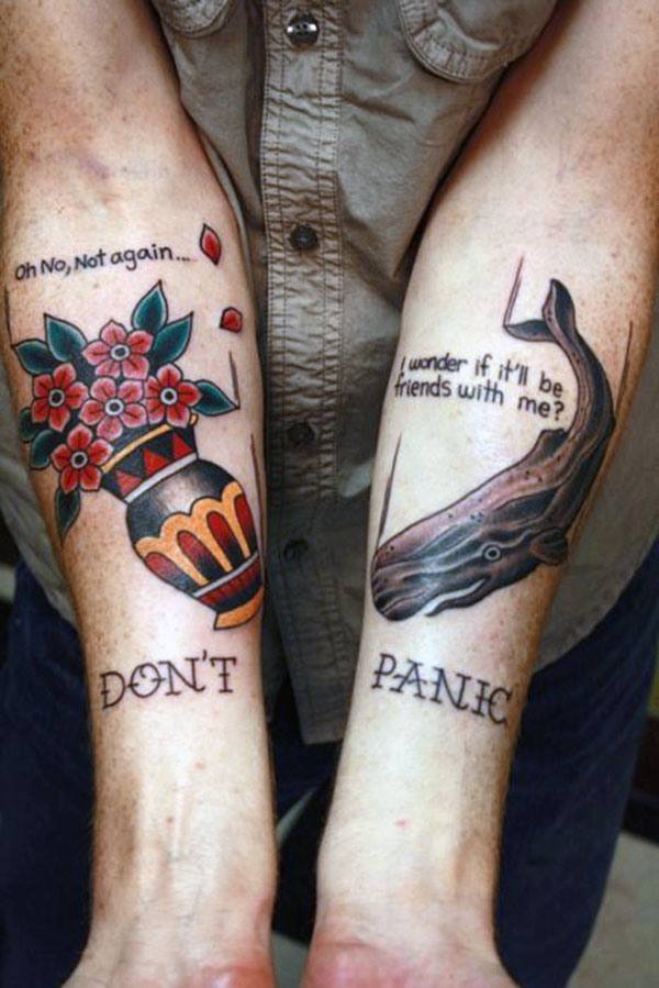 раздельная татуировка Don't Panic