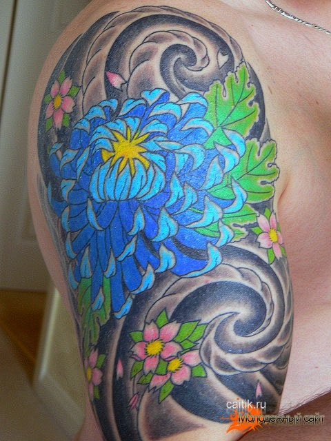 татуировка синея хризантема
